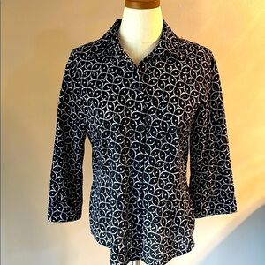 Chico's Black White print cut out eyelet button down top lightweight cotton Med